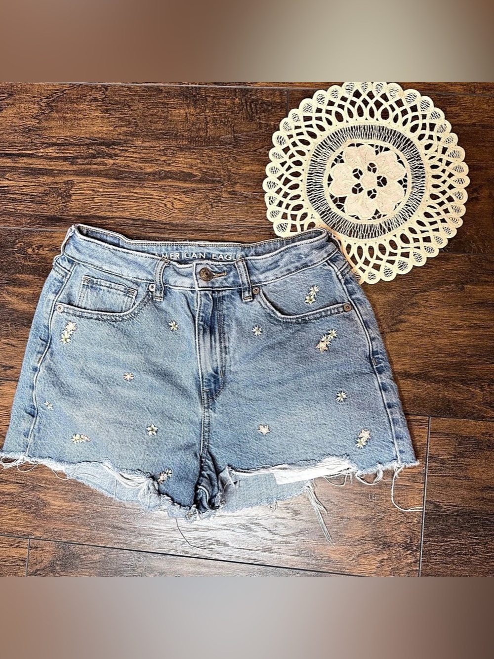American Eagle Women's Distressed Jean Shorts Size 2